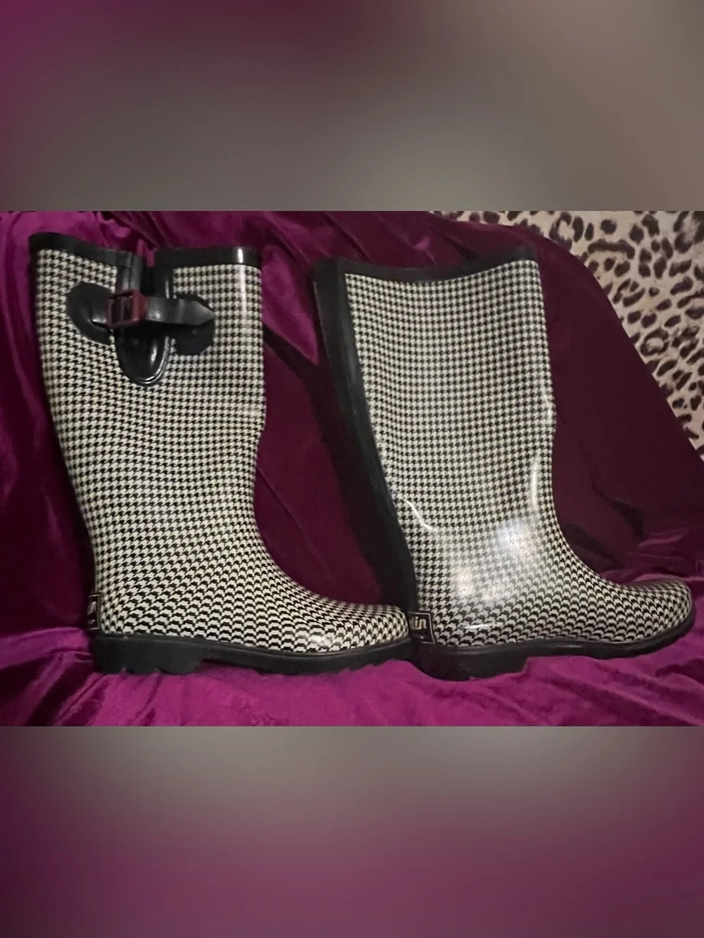 Austin Trading Co. Women's Waterproof Rain boots houndstooth size 6